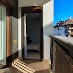 Apartment Gondola Lift *