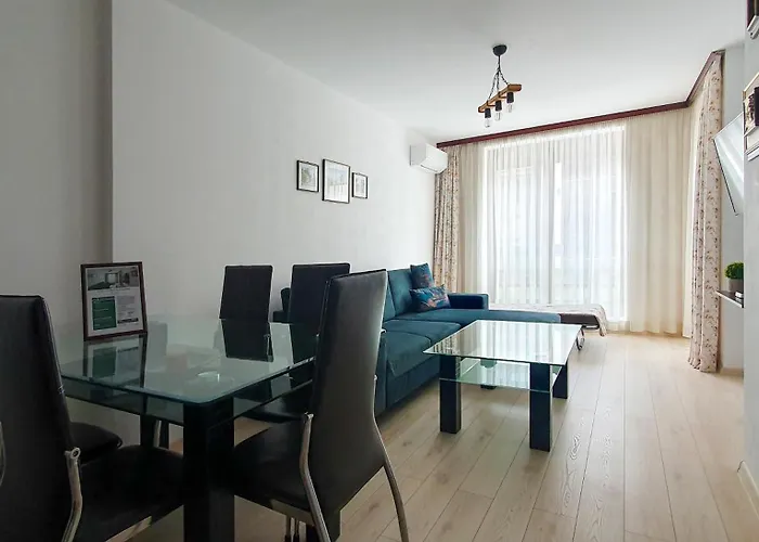 Apartment Gondola Lift